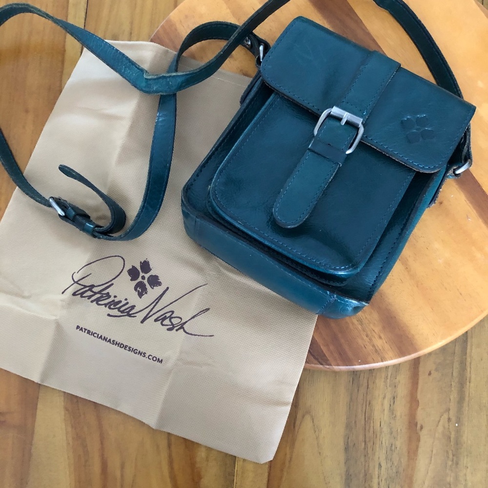 Patricia Nash crossbody used but good condition